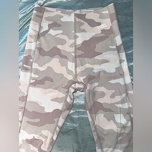 PINK VS leggings tan camo Small New with tags